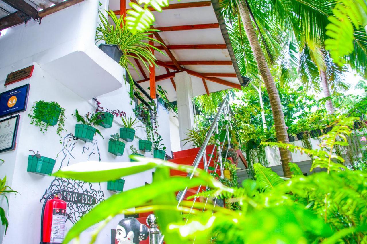 Sigiri Tarushan Home Stay Sigiriya Exterior photo